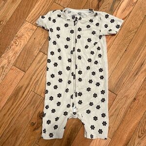 Willow and co bamboo romper 12-18 months
